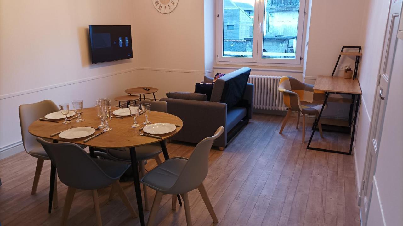Loudeac : Appartement T2 Chaleureux Centre Ville Buitenkant foto