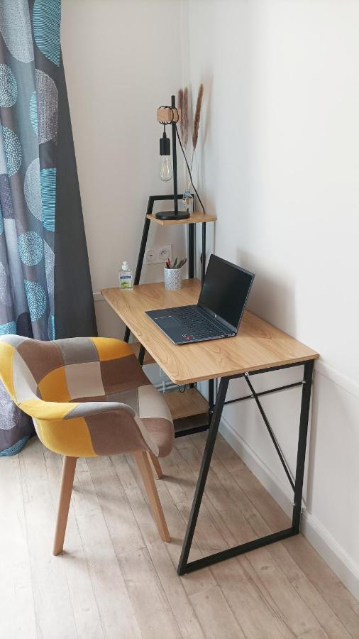 Loudeac : Appartement T2 Chaleureux Centre Ville Buitenkant foto